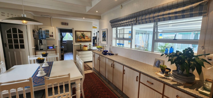 4 Bedroom Property for Sale in Glentana Western Cape